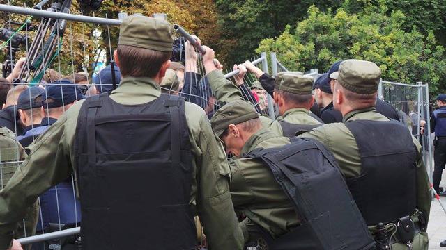 сутички біля посольства РФ у Києві